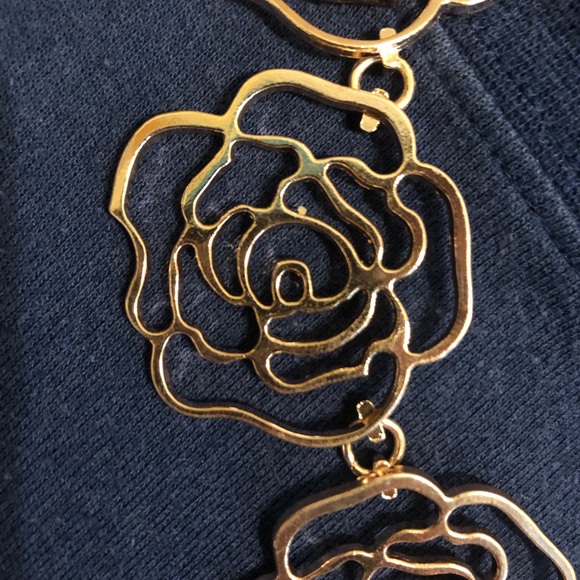 Paparazzi Gold Roses Necklace w/Matching Earrings - Picture 2 of 4
